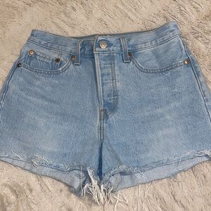 SALE: Levi’s light denim shorts